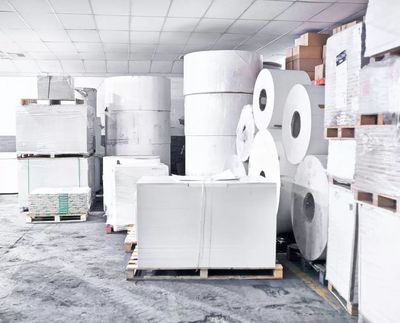 景寧青年企業(yè)家為新和縣實(shí)驗(yàn)中學(xué)捐贈價值1萬余元印刷物資